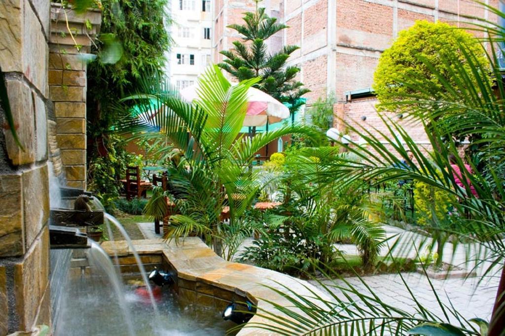 Hotel Florid Katmandú Exterior foto